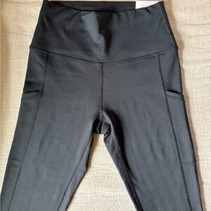 Aerie Black High-Rise Leggings with Pockets M Short